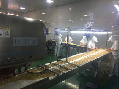 【媒眼看烟台】一口炒锅的华丽转身 大成食品如何让花生香飘互联网